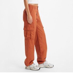 Levi’s ‘94 Baggy Cargo in Baked Clay NWT
